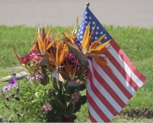 2023-May-Memorial-Day-Cemetry-flowers-USA-Flag4